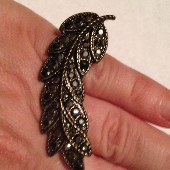 🎈3/$12 Beautiful 2 finger feather ring! - Picture 4 of 4